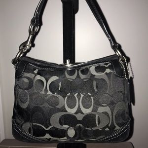 COACH OPTIC SIGNATURE CHELSEA BLACK HANDBAG